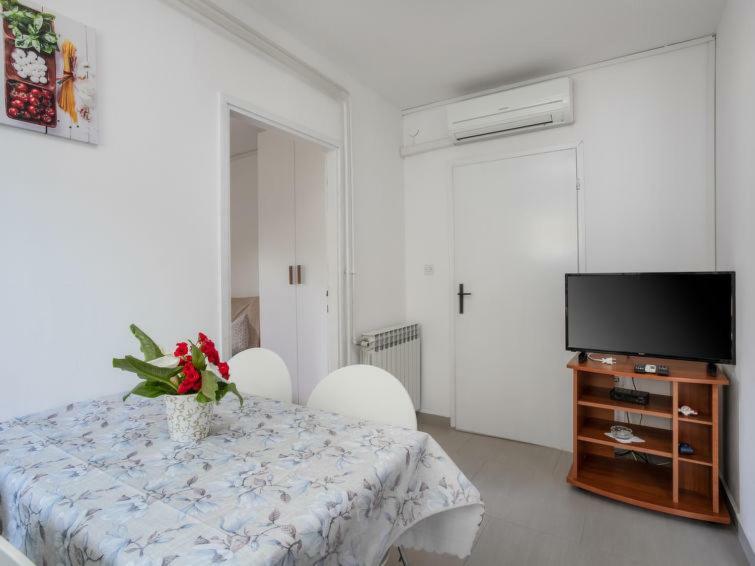 Apartments Folo Tar-Vabriga Eksteriør billede